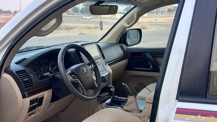 جيب لاندكروزر جكس ار مديل 2017 الممشى 288 10