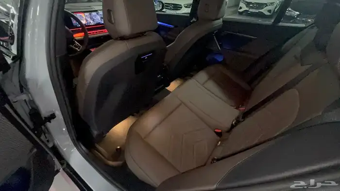 مملوكة لدي العصيمي قيد الشحن _ BMW520i MKIT بلاك اديشن2025 6