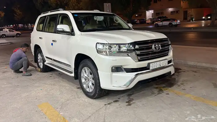 جيب لاندكروزر 2018 سعودي فل كامل 3
