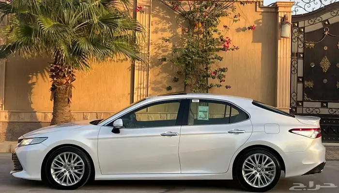 تويوتا. كامري 2022 3