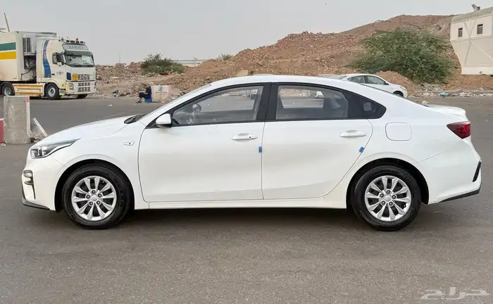 كيا K3 ( بنزين ) 2021 شبه جديدة للبيع 6