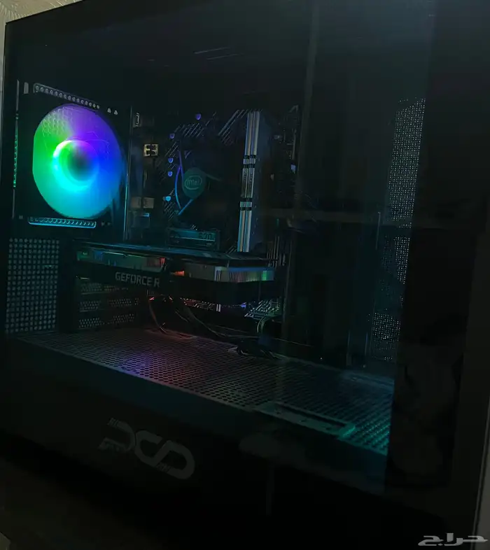 بي سي قيمنق مع شاشة قيمنق واغراضة كامله 0