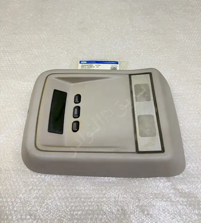 كونسول علوي فورد جراند ماركيز 2008 0