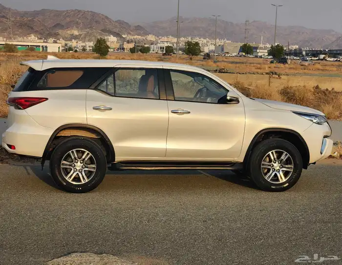 تويوتا فورتشنر 4 سلندر بدون دبل 6