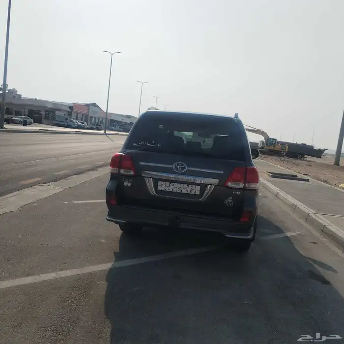 جيب لاندكروزر مديل 2009 GXR 3