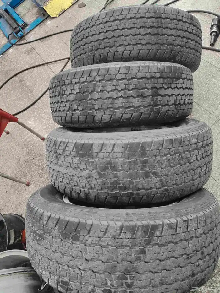 جنوط لاند كروزر. 2015 أصلي وكالة 0