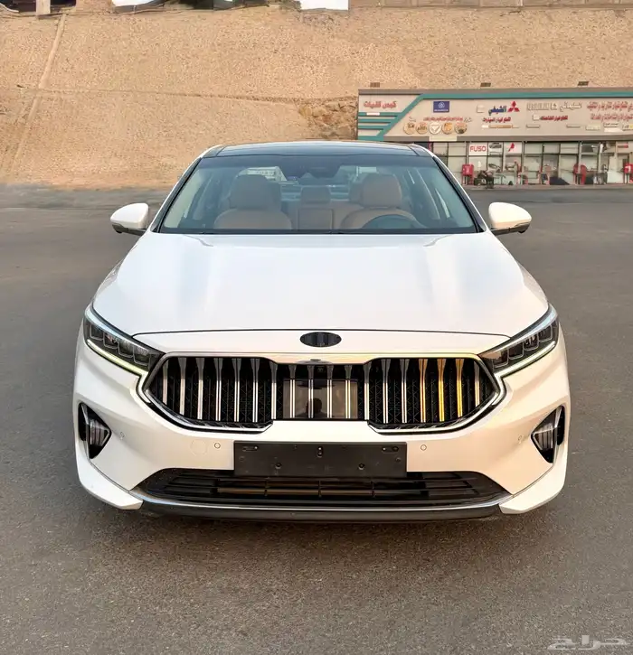 كيا K7 كادينزا 2020 بنورما اعلا مواصفات بحالة الوكاله للبيع 1