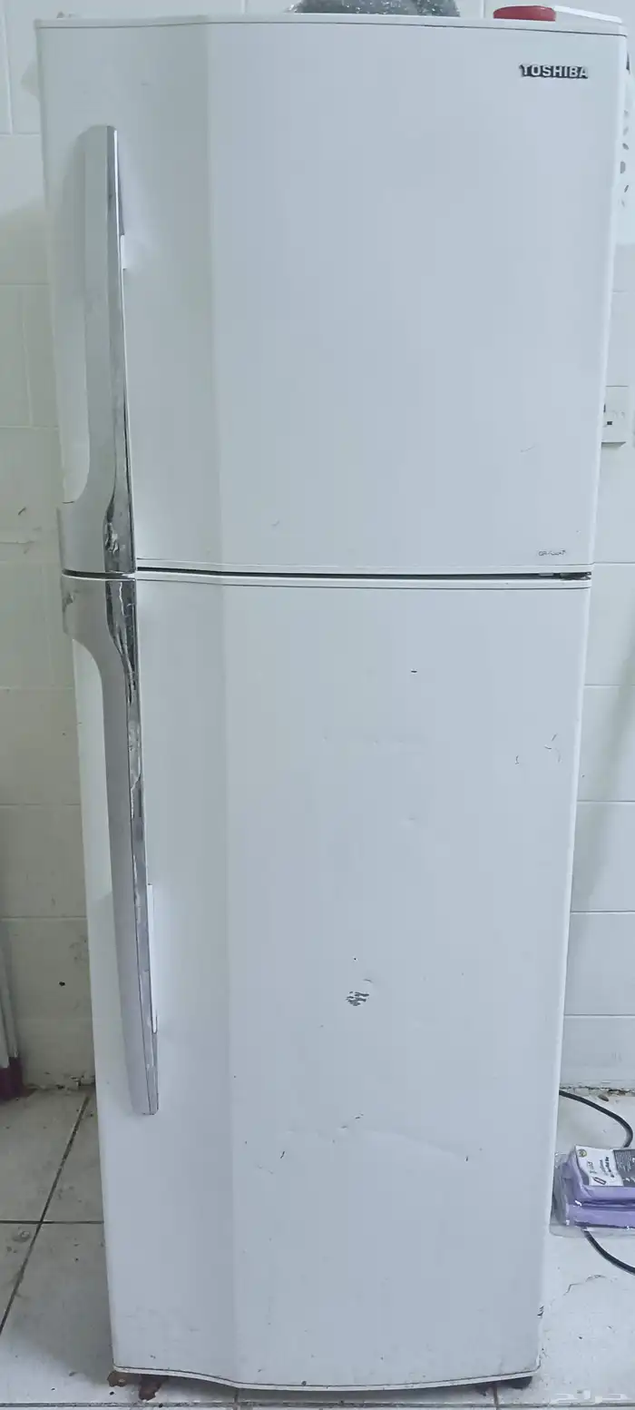 ثلاجة توشيبا كبيرة تعمل 100 0