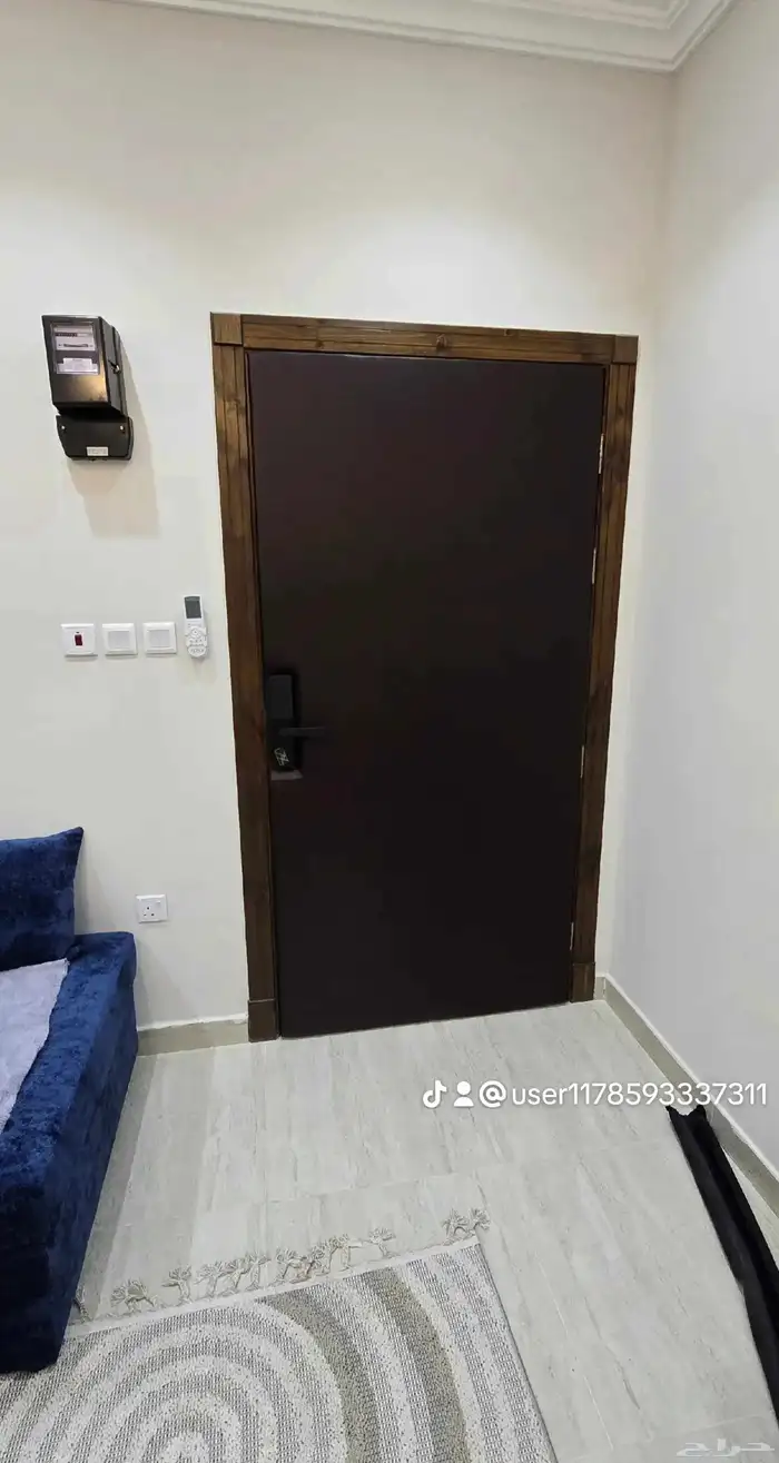 معلم عازل صوت للابواب العلياء 3