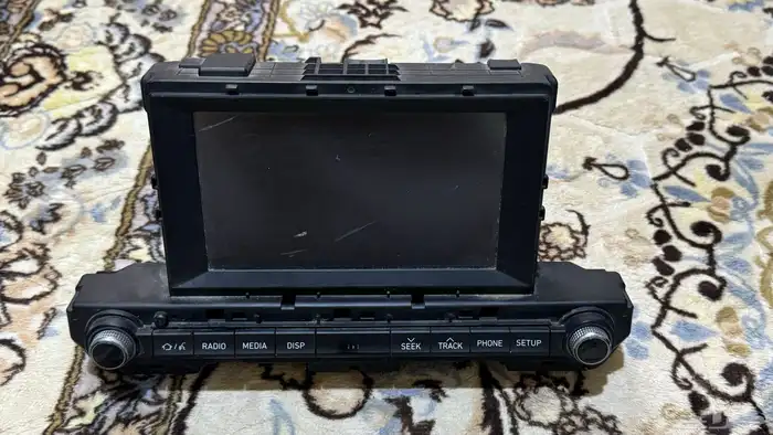 للبيع مسجل الانترا 2020وقطعه تحويل ابل كار بلاي وفرار مكيف 4