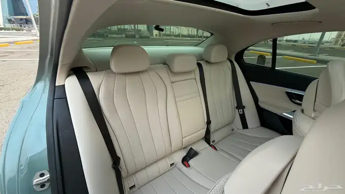 مرسيدس E200 شبه زيرو 15