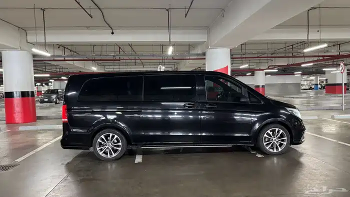 مرسيدس V class 2023 4