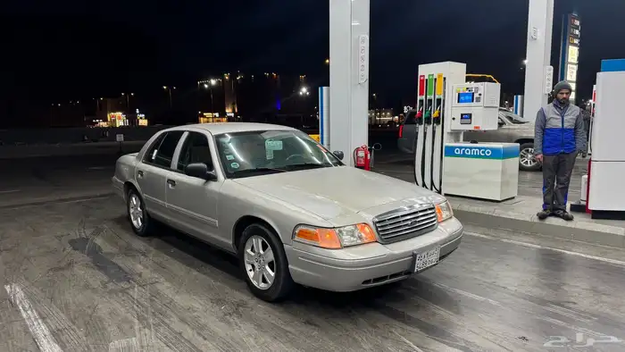 فورد فكتوريا 4