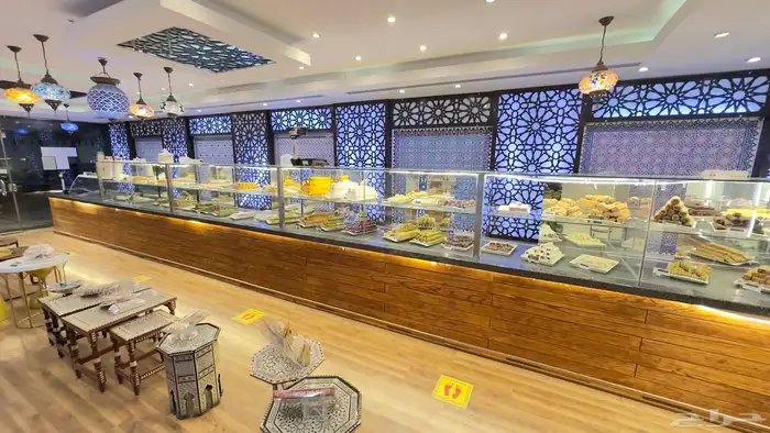 للبيع رخام 15 متر وفيه قزاز وفيه حديد 1