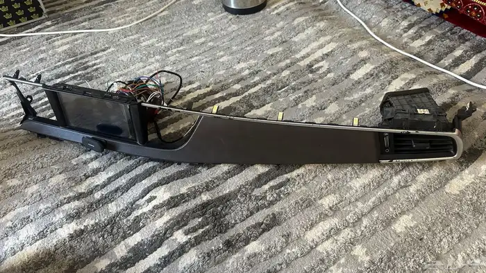 شاشة كدنزا مع ديكور وكاله تركب ع 2017 و 2018. 4