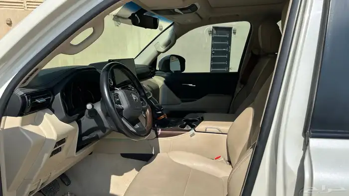 لاندكروزر GXR4  2022 أبيض لؤلؤي جلد 6