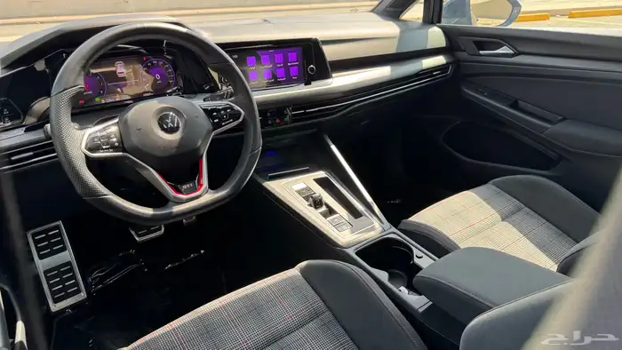 فولكس واجن جولف GTI 2022 36