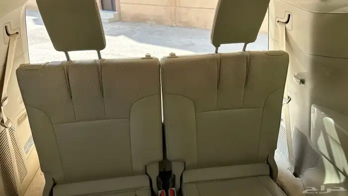 لاندكروزر GXR4  2022 أبيض لؤلؤي جلد 9