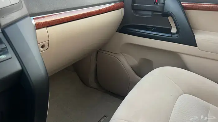 لاندكروزر 2014 مخزن ماشي 90 الف Gxr 3 18