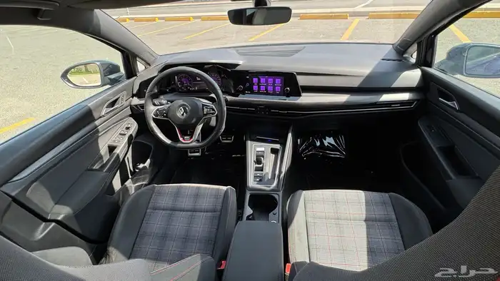 فولكس واجن جولف GTI 2022 62