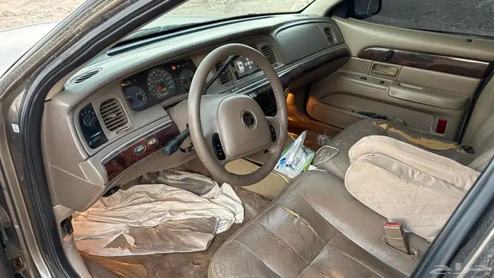 فورد قراند ماركيز 2004 للبيع 0