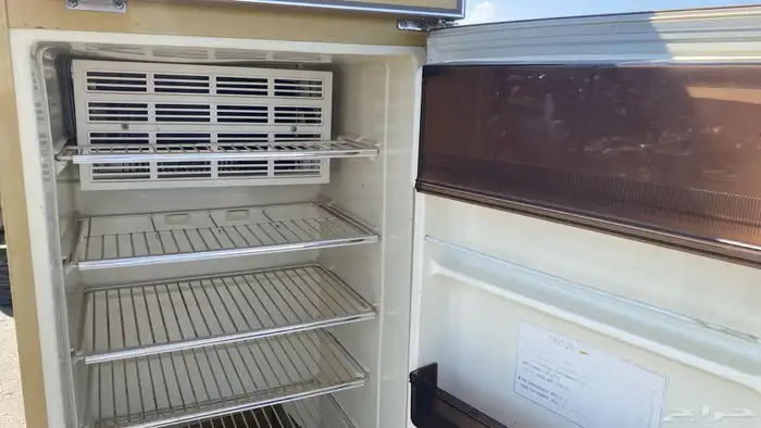 ثلاجة غاز وكهرباء سانيو ياباني للبيع 4