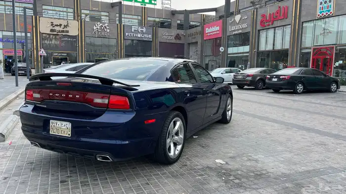 دوج تشارجر 2014 سته سلندر فل اوبشن للبيع 4