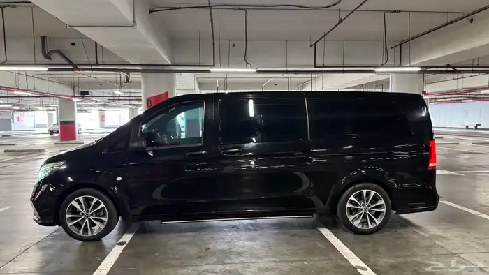 مرسيدس V class 2023 2