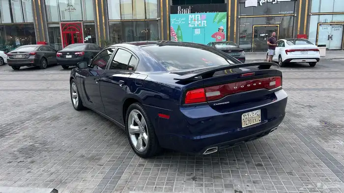 دوج تشارجر 2014 سته سلندر فل اوبشن للبيع 6