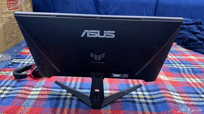 شاشة قيمنق 4