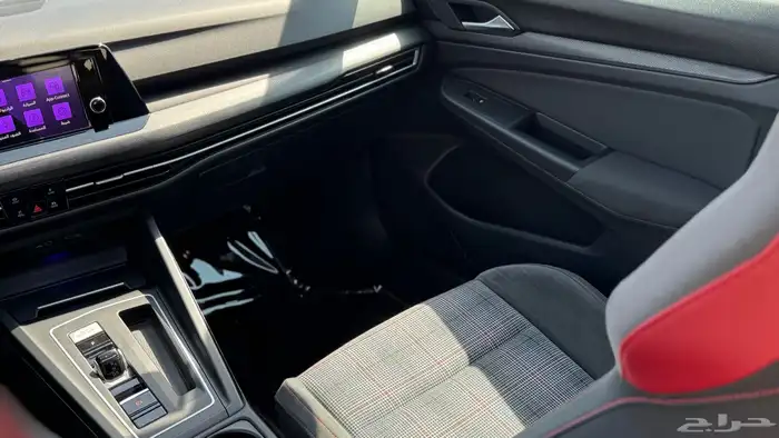 فولكس واجن جولف GTI 2022 41