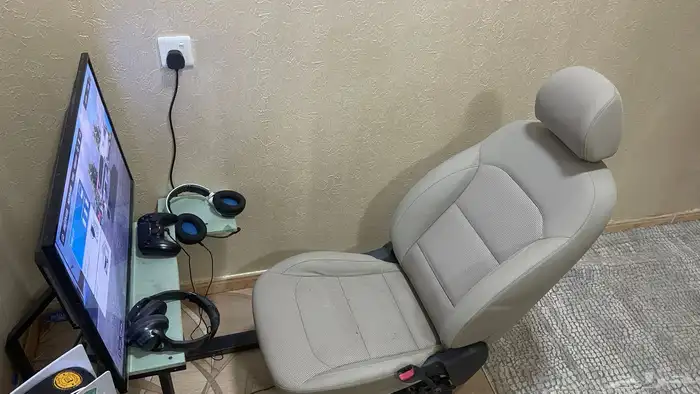 كرسي العاب معى قاعده دركسون وا قير 3