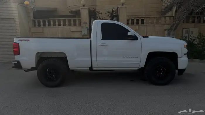 سلفرادو V8 2017 2