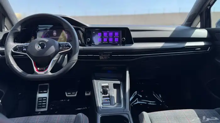 فولكس واجن جولف GTI 2022 28