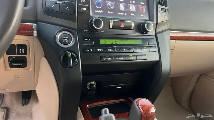 لاندكروزر 2014 مخزن ماشي 90 الف Gxr 3 12