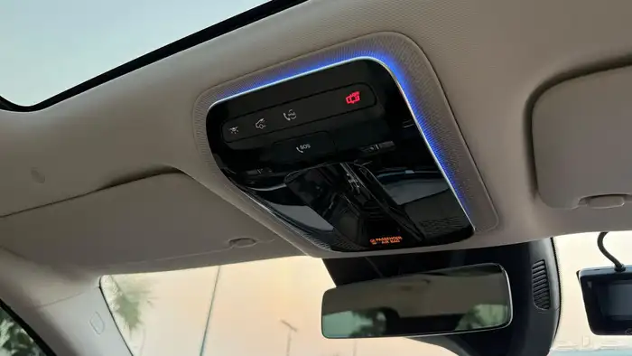 مرسيدس E200 شبه زيرو 18