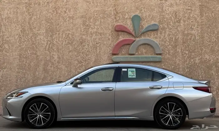 لكزس ES250 2023 فل كامل 2