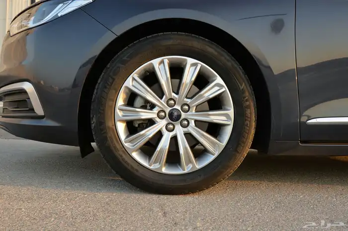 فورد توروس امبيانتي 2022 6