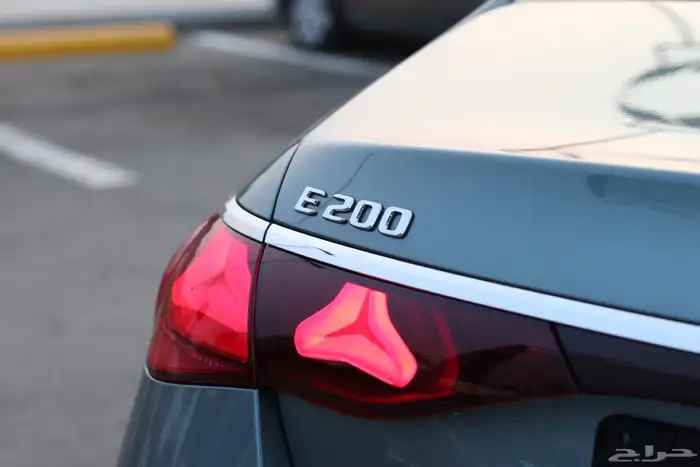 مرسيدس E200 شبه زيرو 9
