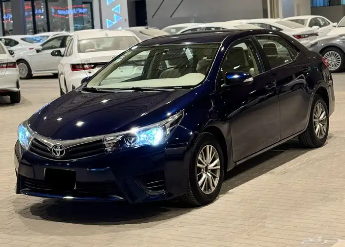 تويوتا كورولا 2015 مالك اول ممشى قليل 2