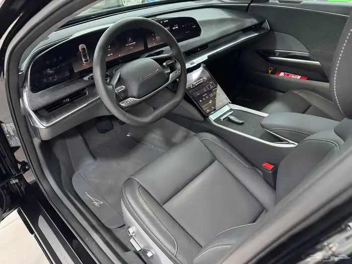 لوسيد آير بيور 2025 جديد اصفار 7