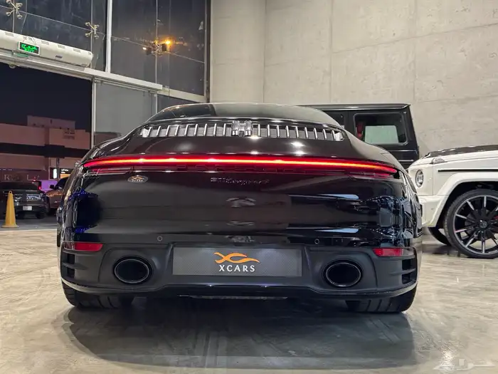 بورش Carrera Targa 4 موديل 2023م (وارد ساماكو) 13