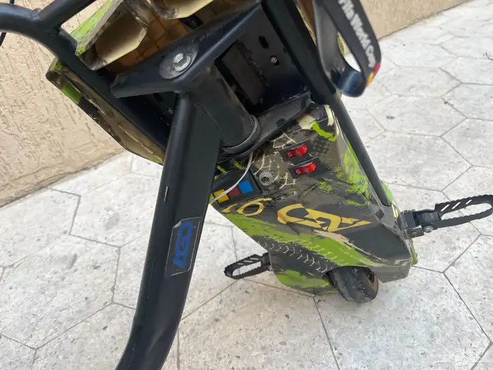 سكوتر درفت ثلاث سرعات على الشرط 1