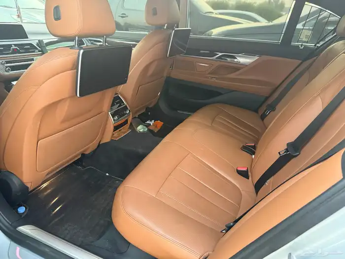 بي ام دبليو 730 4 سلندر جدا  فخم و اقتصادي 11