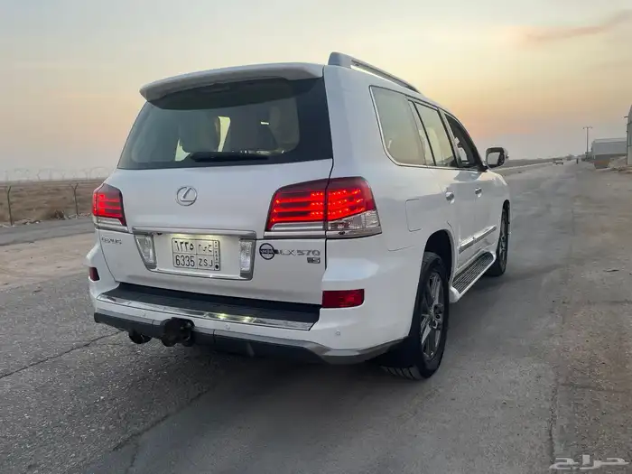 جيب لكزس 2014 2