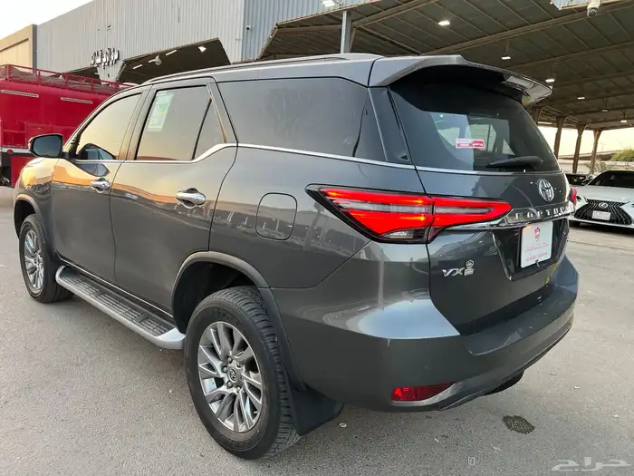 فورتشنر 2024 VX3 فل كامل سته سلندر بنزين 5