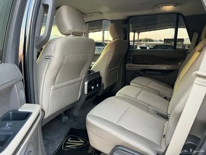 فورد اكسبيديشن 2018 بدون دبل 8