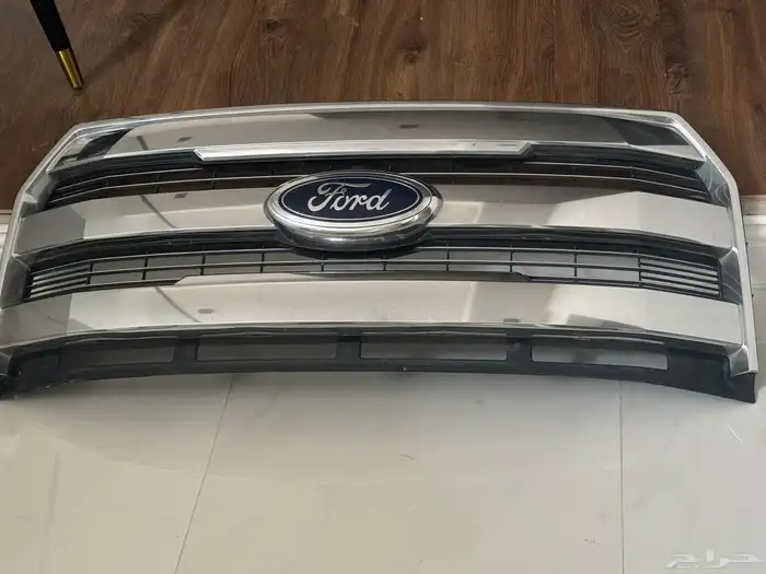 شبك امامي نيكل فل كامل نظيف البيع مستعجلF-150 2015-2017 0