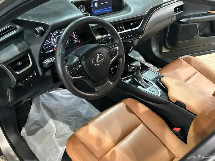 لكزس UX موديل 2021 سعودي بحالة الوكالة 37