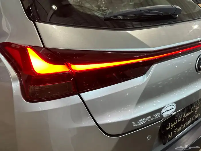 لكزس UX موديل 2021 سعودي بحالة الوكالة 45